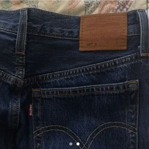 Levi’a 501 slims